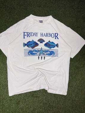 Vintage 1992 Friday Harbor Fish Graphic T-Shirt Single Stitch XL